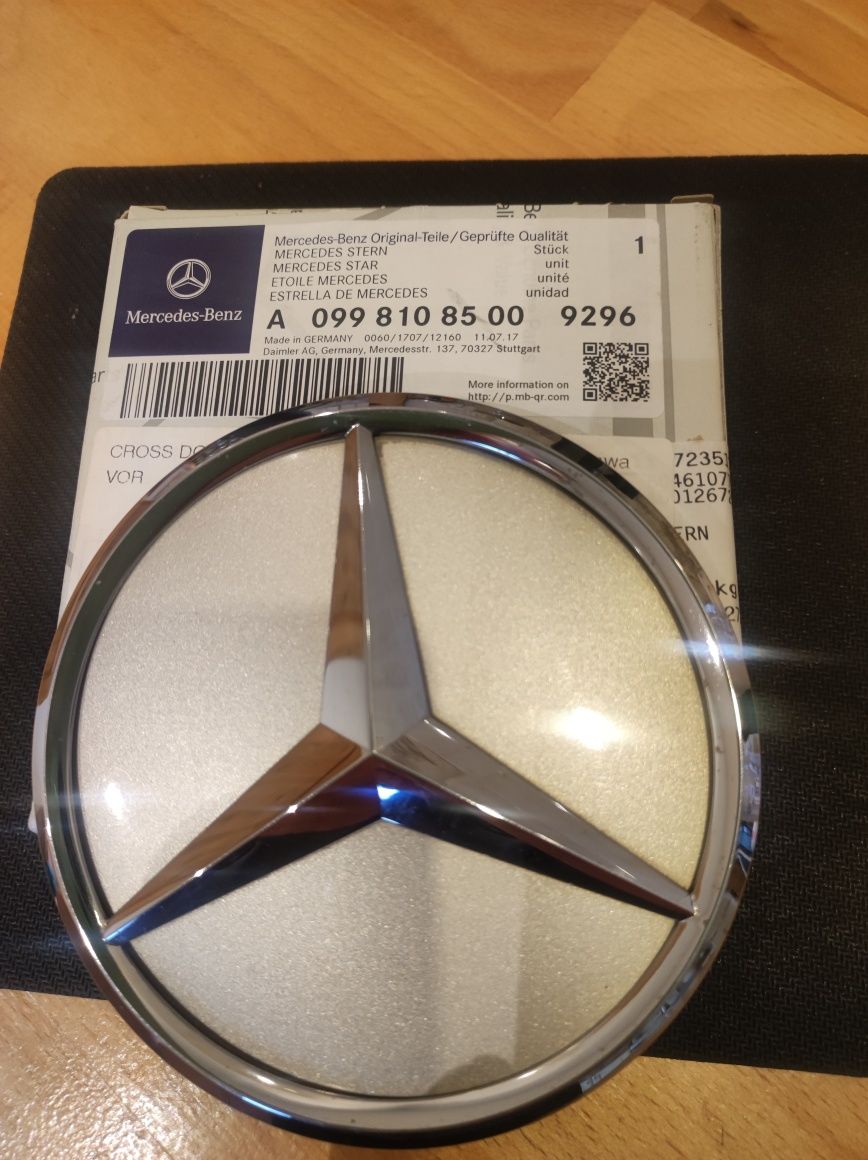 Logo gwiazda Mercedes  tylna klapa