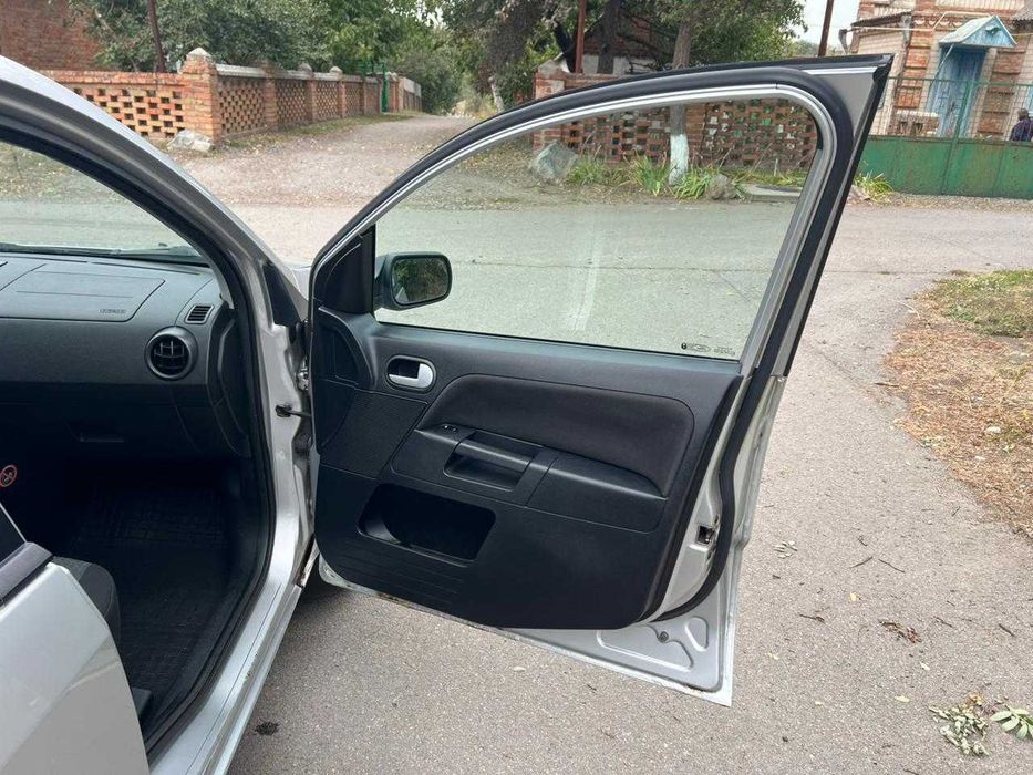 Ford Fusion 2004