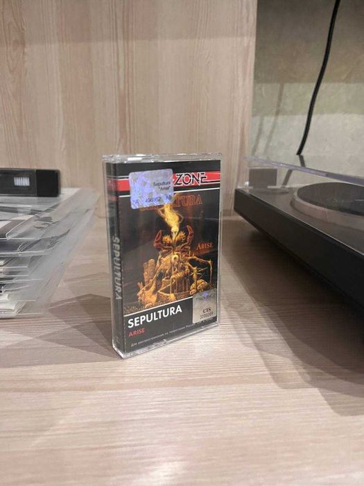 Sepultura Arise кассета аудио