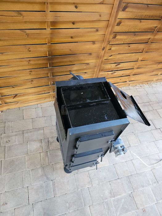 Piec nadmuchowy 15 kW – jak nowy, wentylator 3-stopniowy