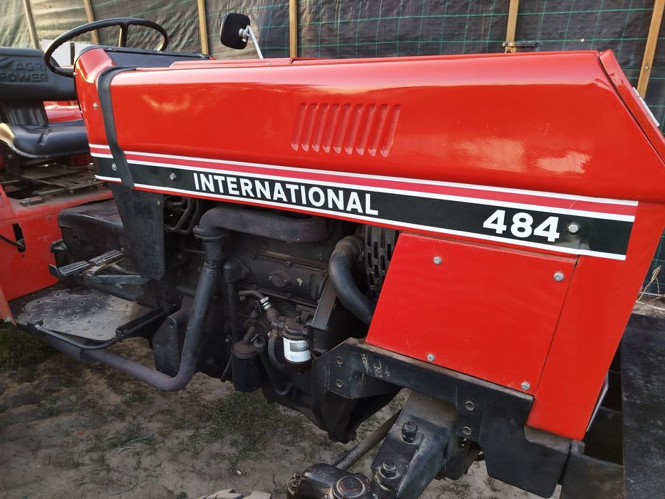 Trator internacional 484