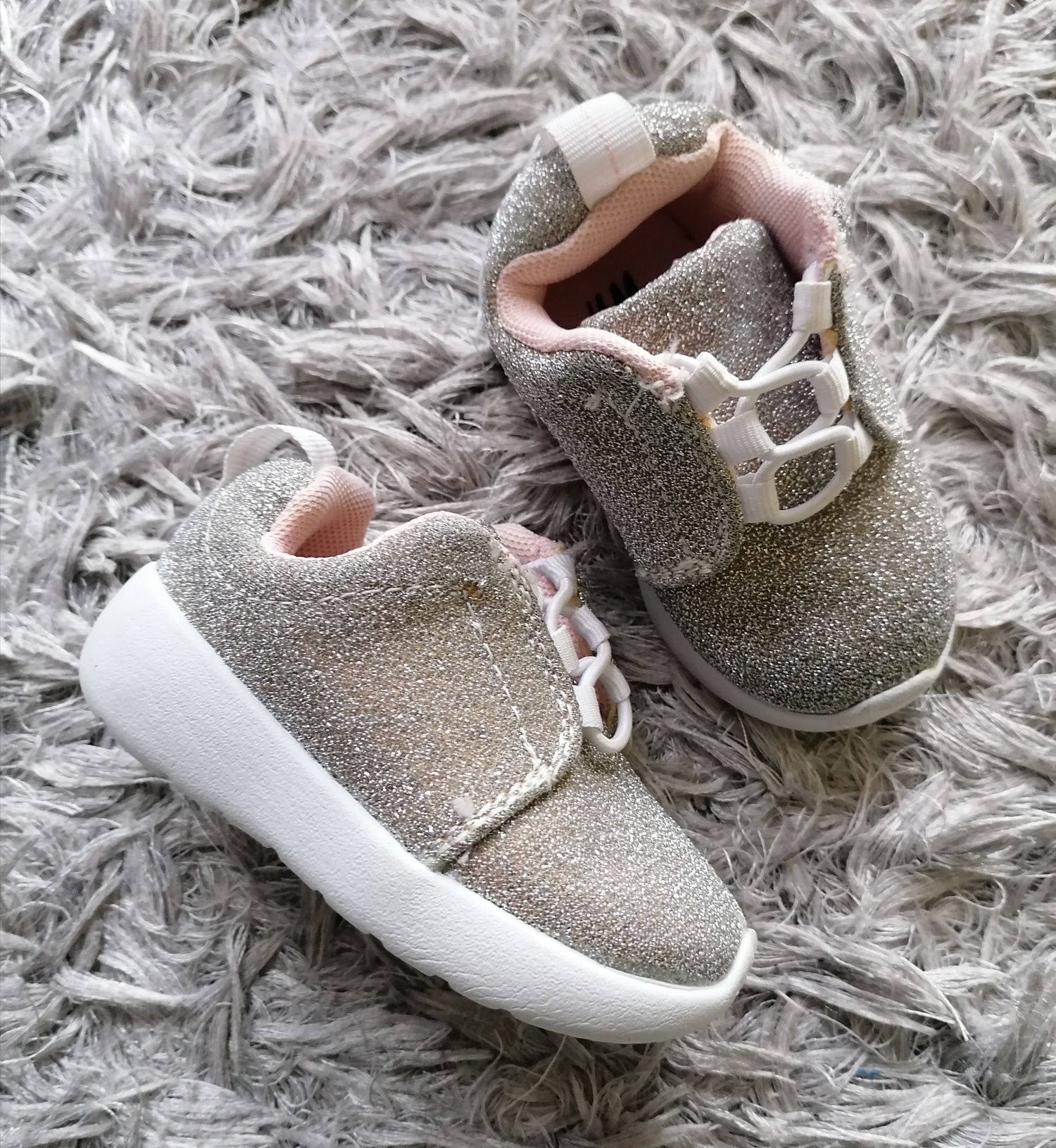 Buciki niemowlęce dziewczęce H&M 18/19