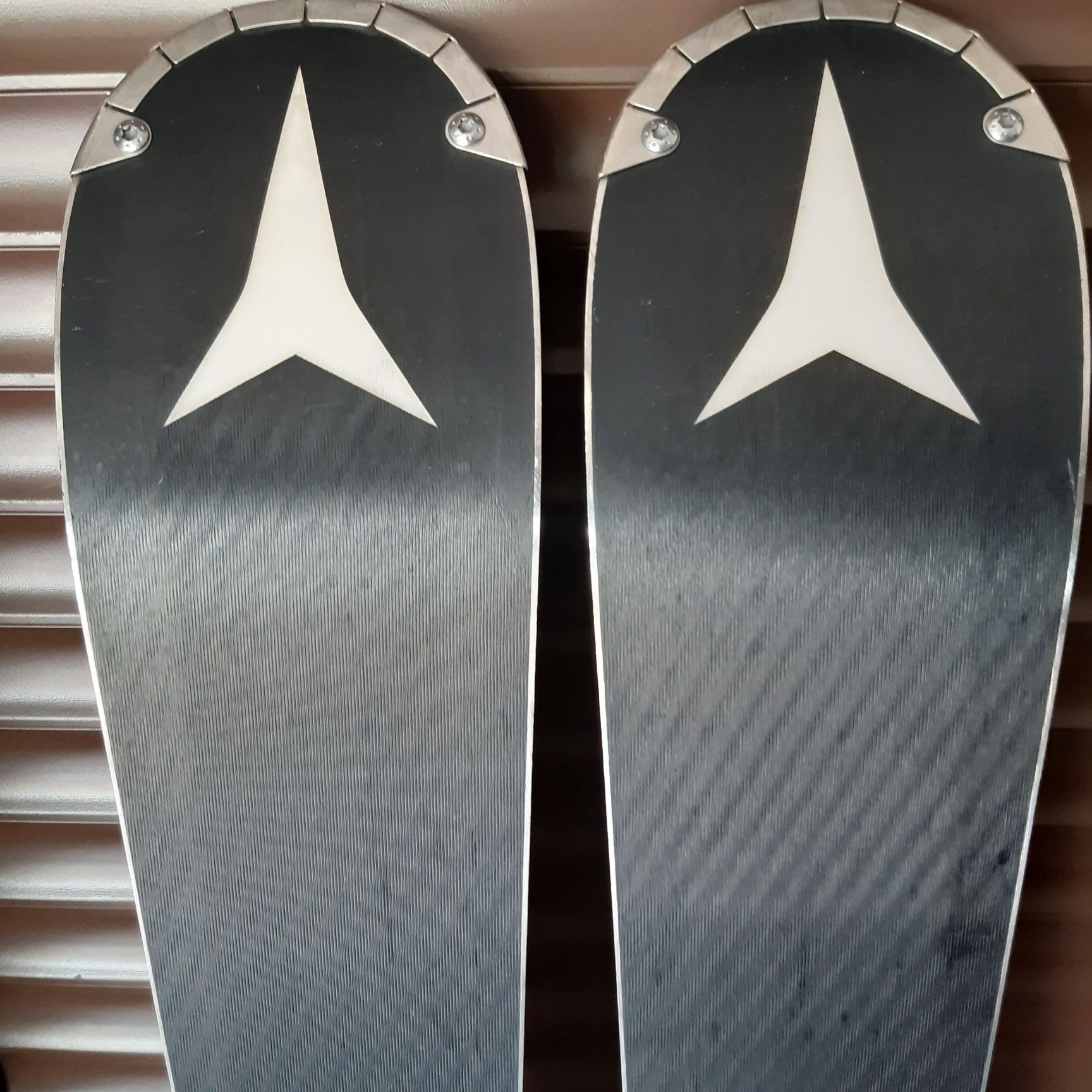 narty Atomic Redster S8 Revoshock 163cm