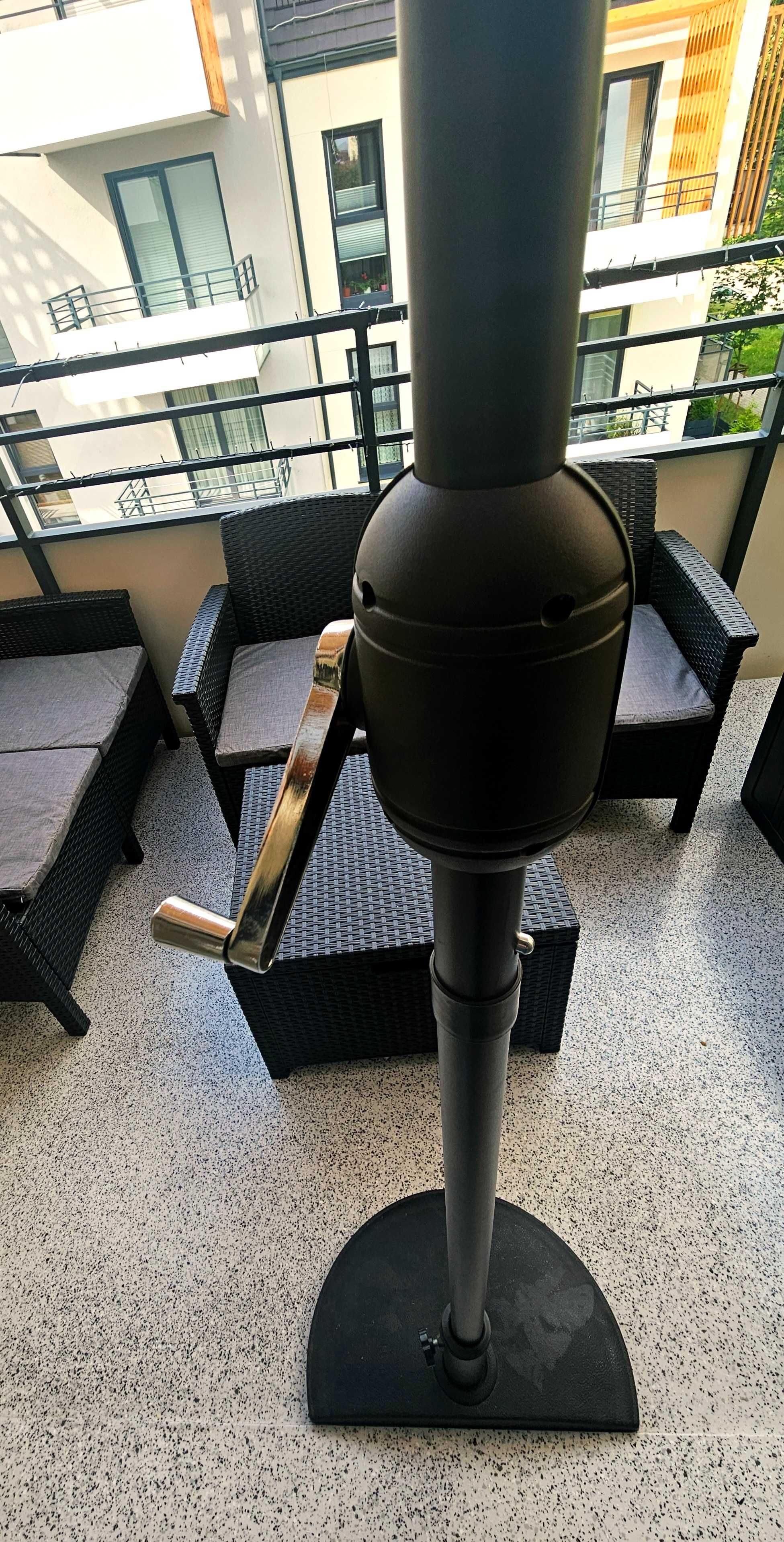 Parasol na balkon