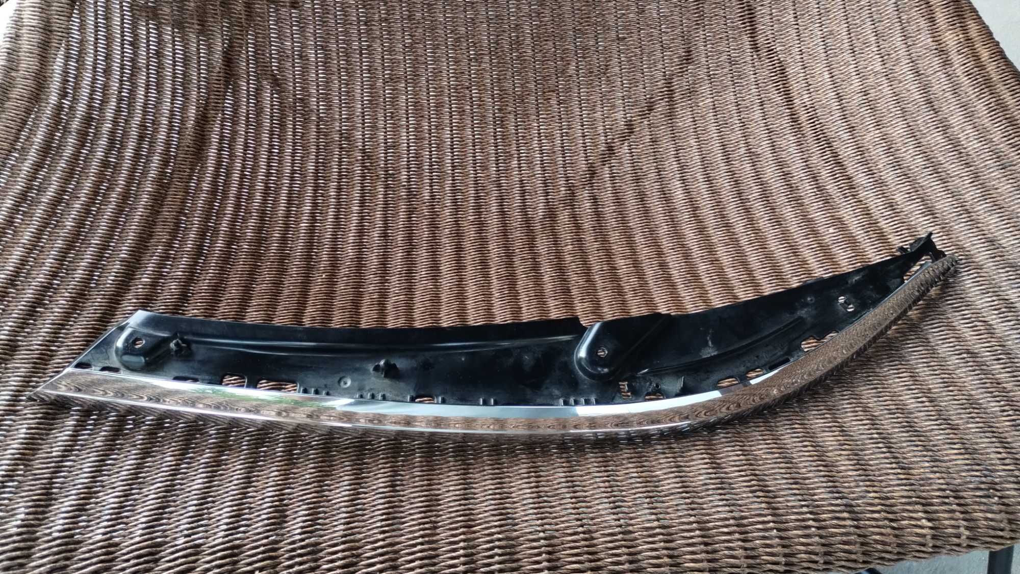 LISTWA chrom lampy osłona VW Passat b8