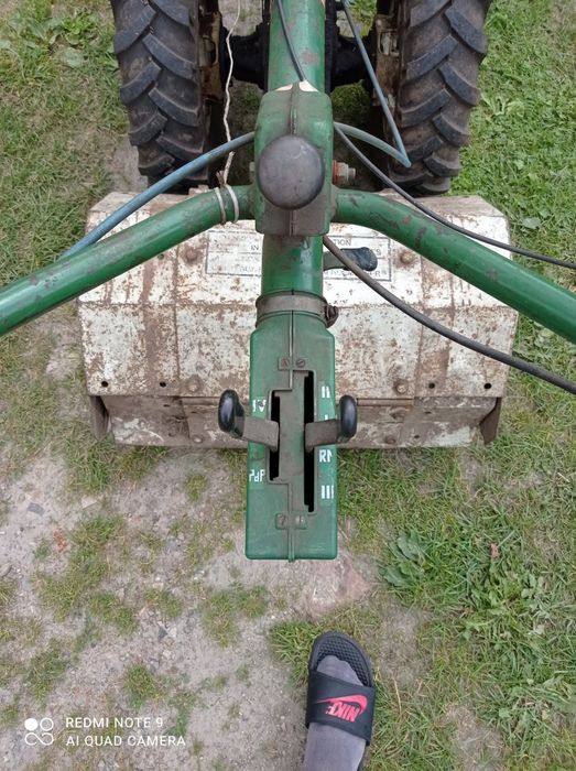 Glebogryzarka spalinowa traktorek jednoosiowy diesel Ferrari dzik