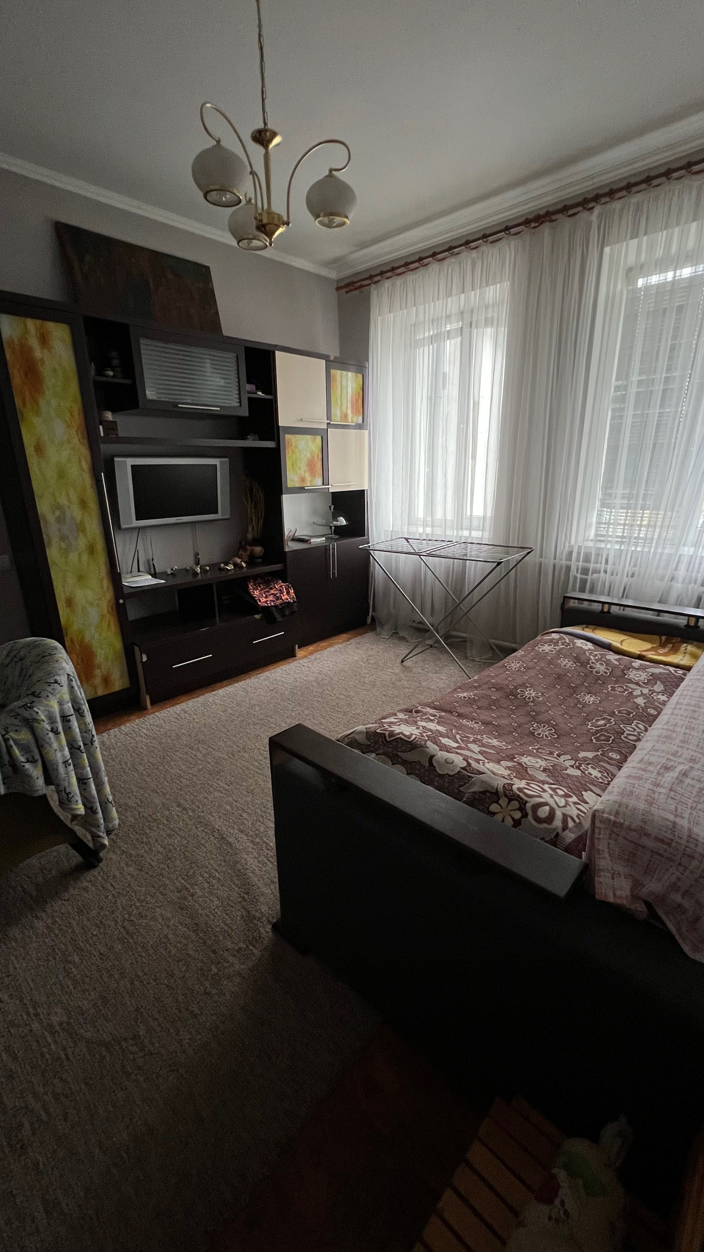 2х кімнатна квартира Житловий стан залишаються меблі 26000$