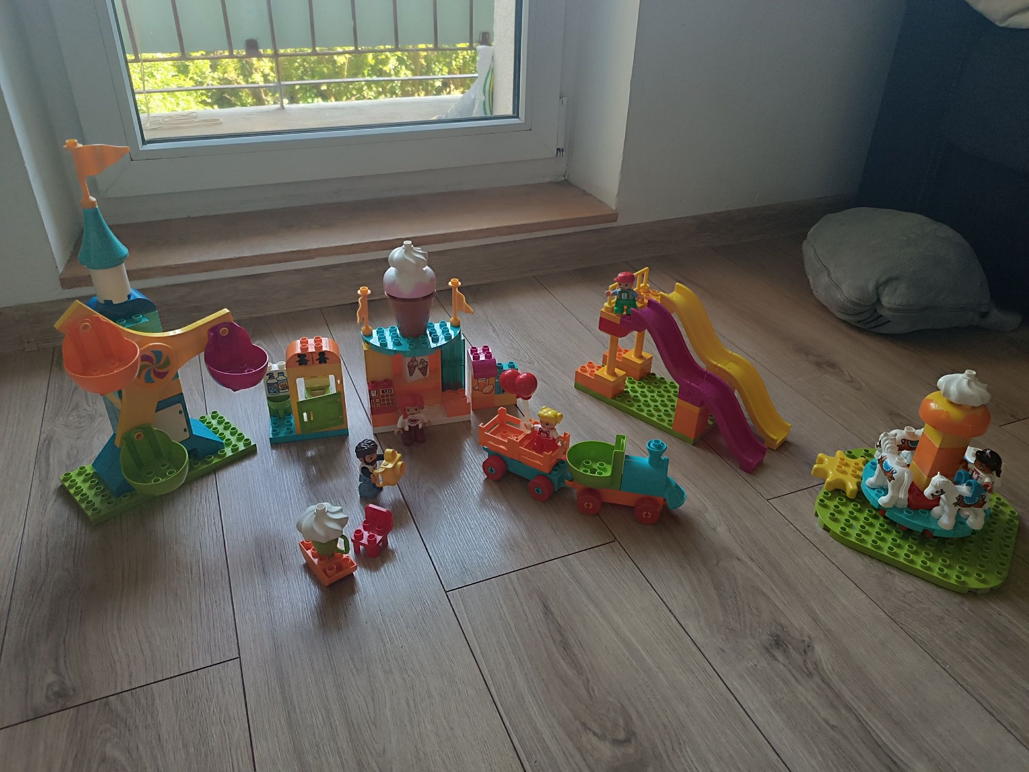 10840 LEGO Duplo duże wesołe miasteczko