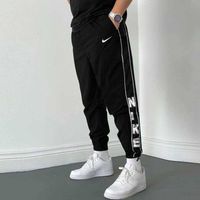 Спортивні чоловічі штани Nike