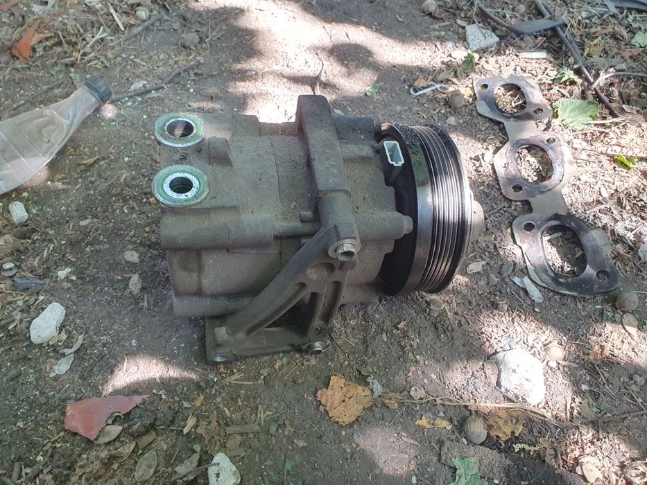 Компрессор кондиционера   mazda tribute,  ford maverick, еs