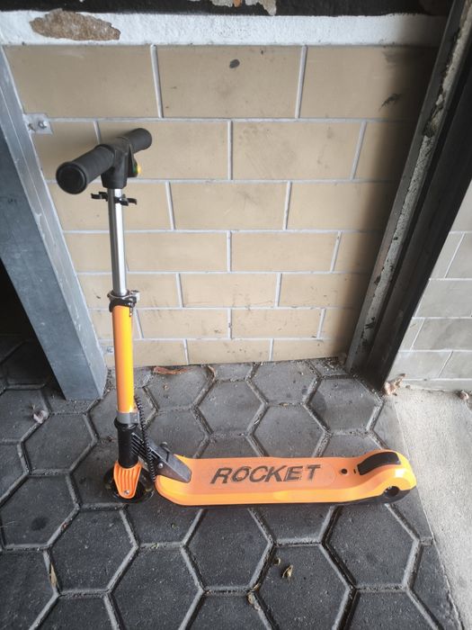 Trotineta Rocket