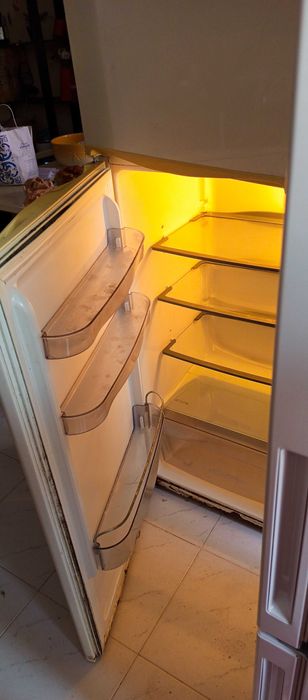 Frigorífico Orima usado - congelador a funcionar ** leia descrição