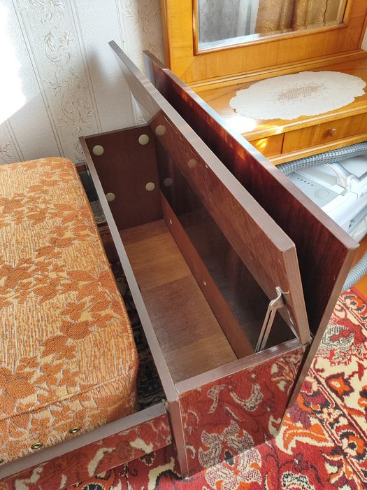 Ліжко односпальне