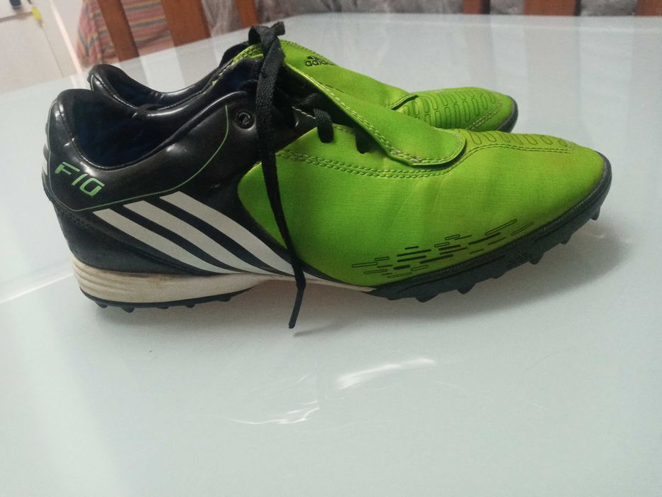 Tenis ADIDAS n 40