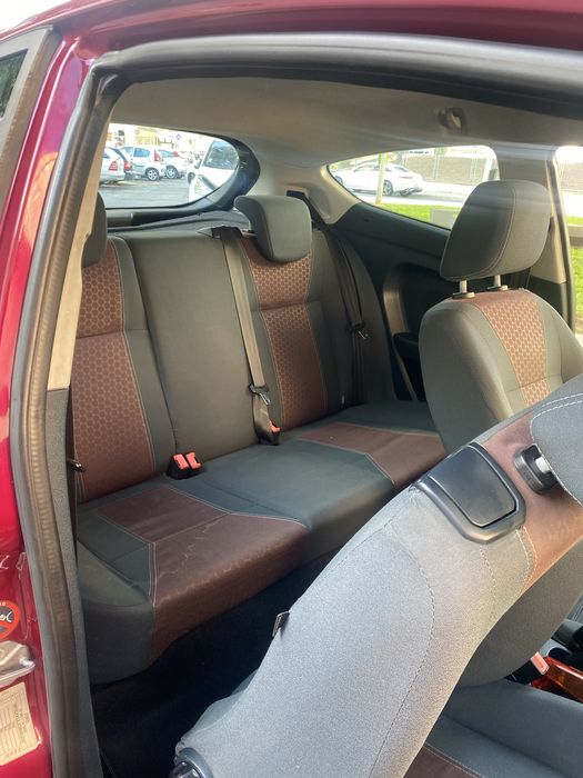 Ford Fiesta 2011 - Gasolina