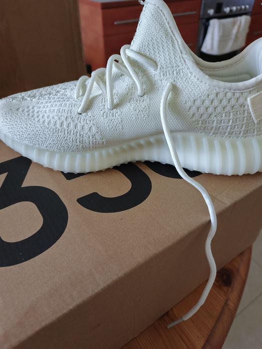 Yeezy  rozmiar 350 v2