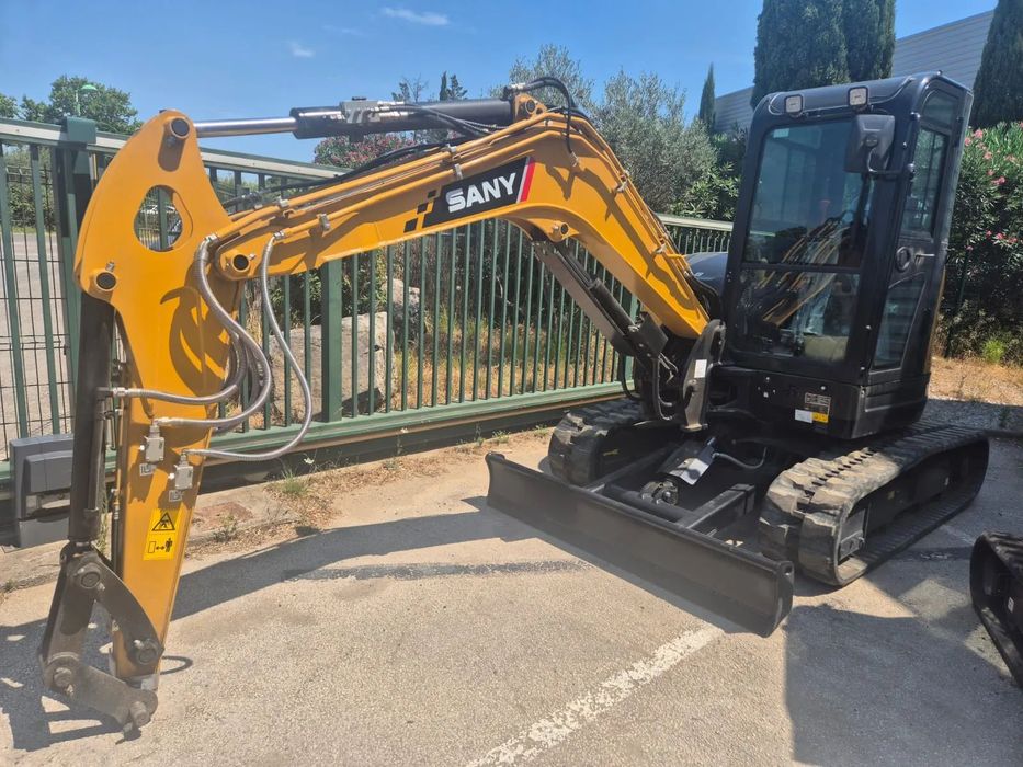 Sany SY50U  SANY fabrycznie nowa koparka 3 łyżki