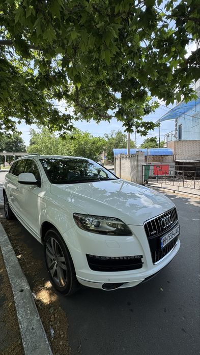 Продам авто Audi Q7