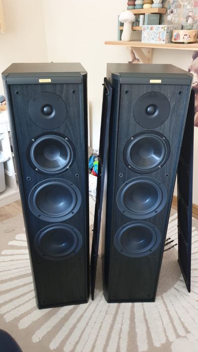 Kolumny podłogowe Jamo Classic 8 Czarne