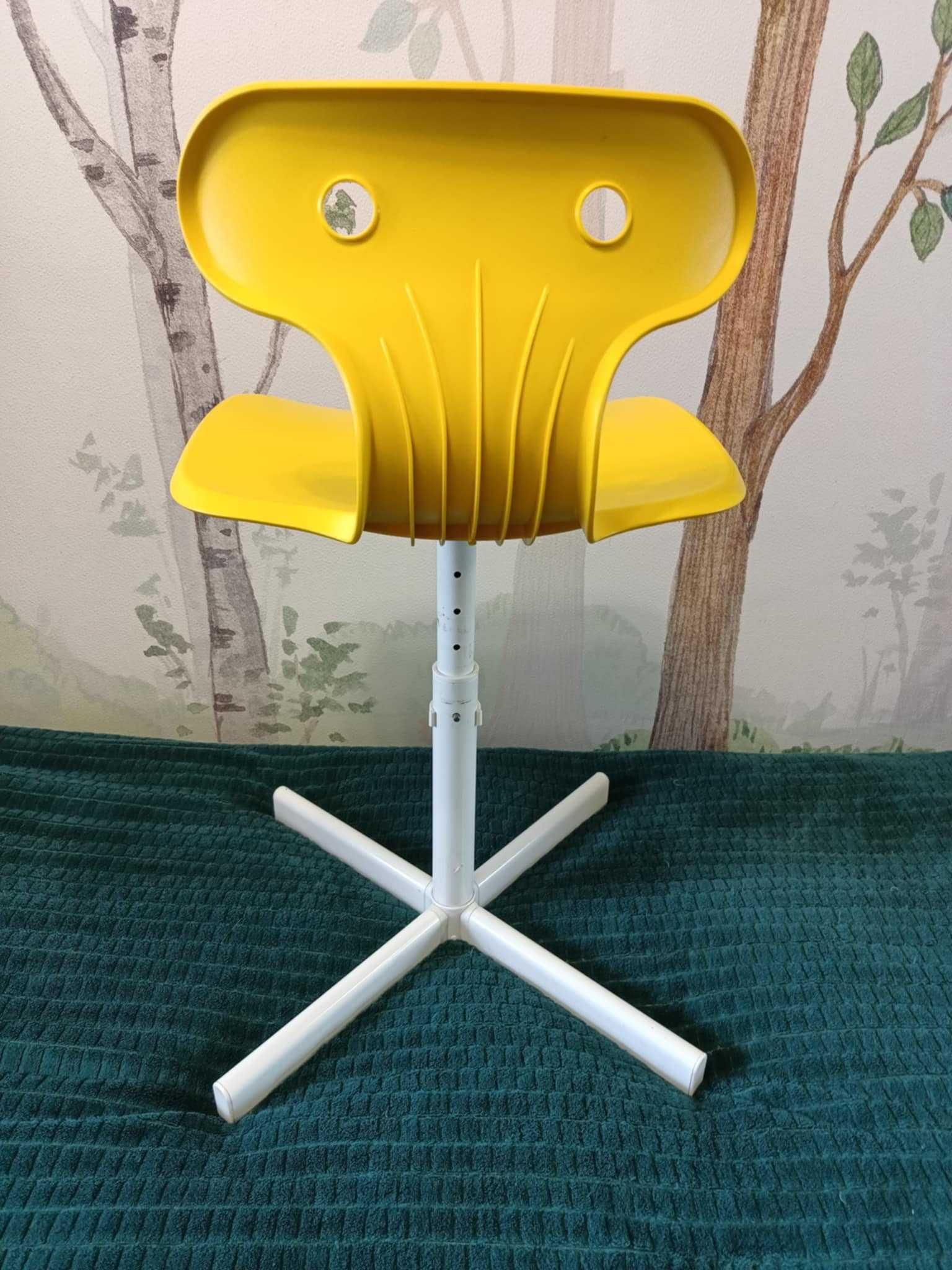 Krzesło biurowe Ikea Molte - żółte