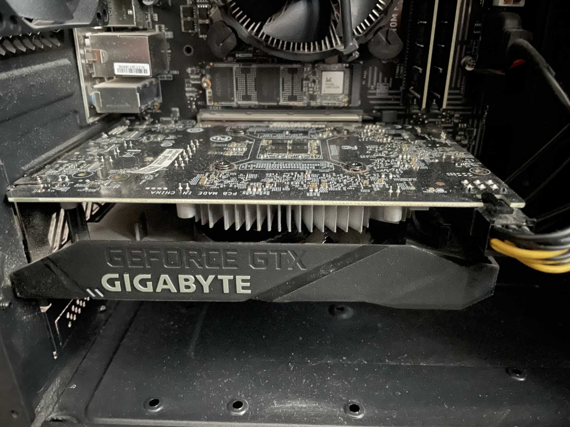 Komputer Gamingowy GTX 1650, I5, 16Gb Ram, Dysk SSD 512 GB
