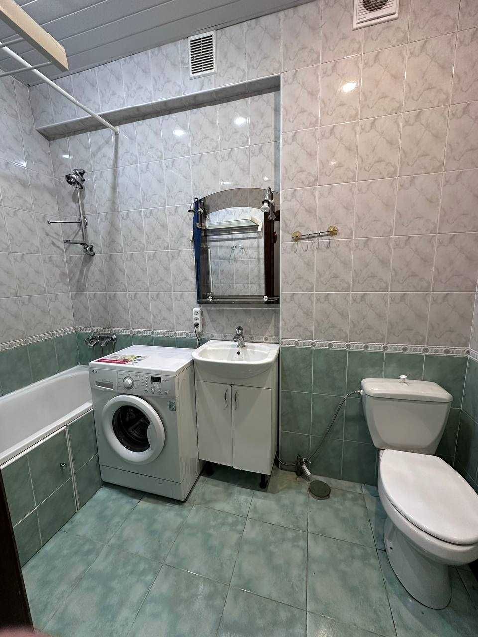 Продам затишну 2к квартиру (51кв.м.) на пр. Металургів