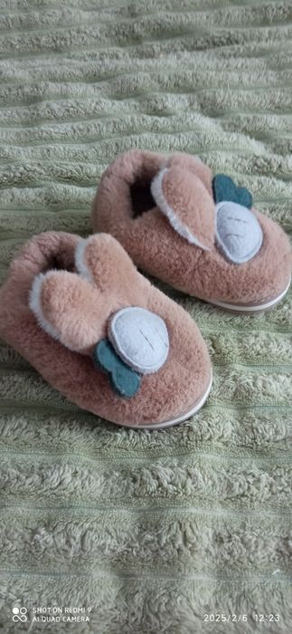 Детские тапочки-унты Зайчики