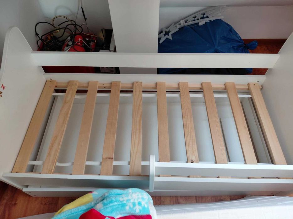 łóżko~ łóżeczko dziecięce 140 cm x65 cm + Gratis krzesło, kocyk