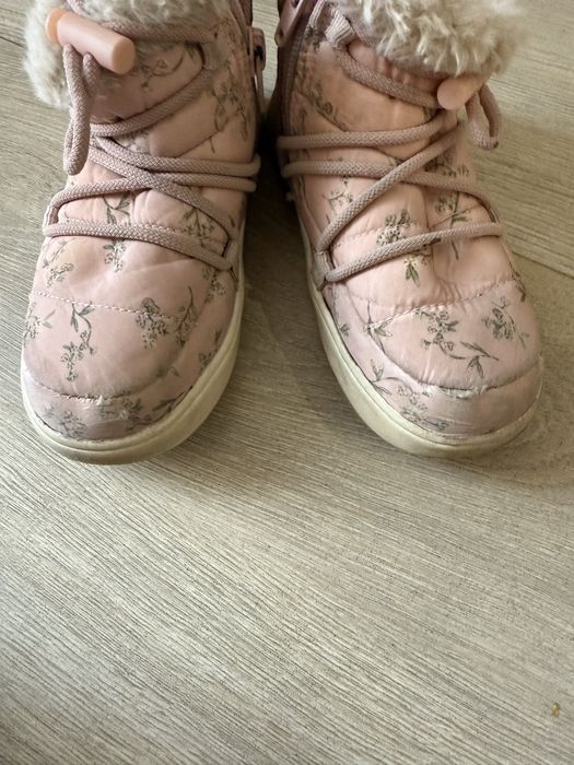 Віддам  безкоштовно зимове взуття некст/ next