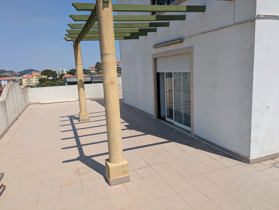 Apartamento T3 com terraço