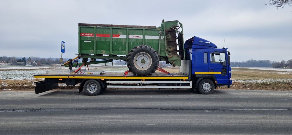 Transport Laweta przewóz maszyn, pojazdów