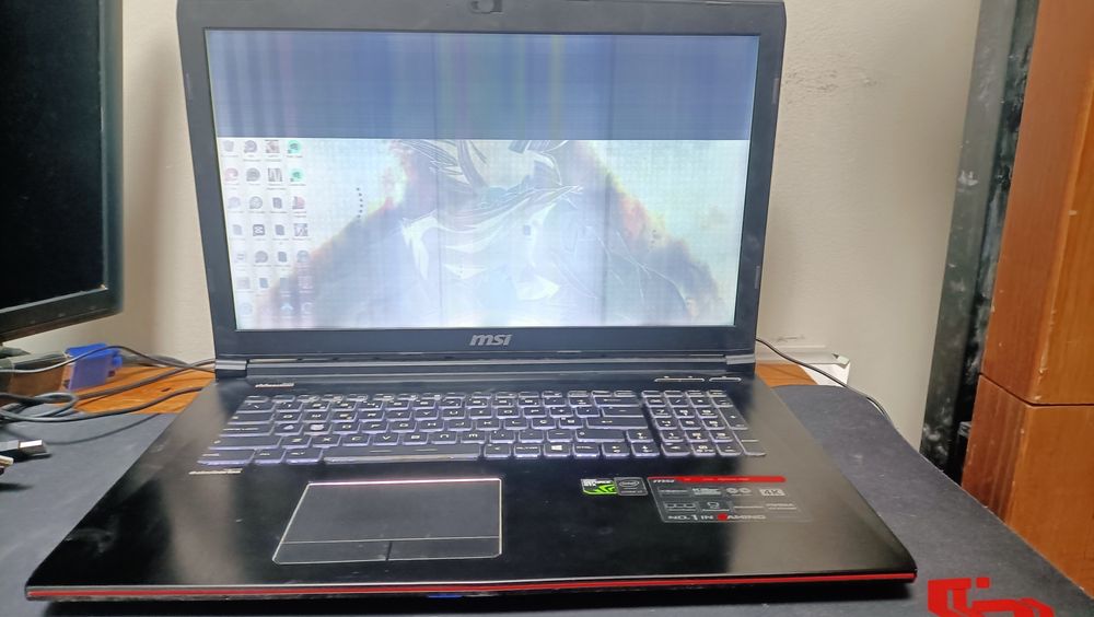 Portátil gamerl i7 com ecrã avariado