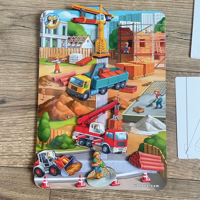 Деревʼяна розвиваюча дитяча гра на липучці «будівельний майданчик»