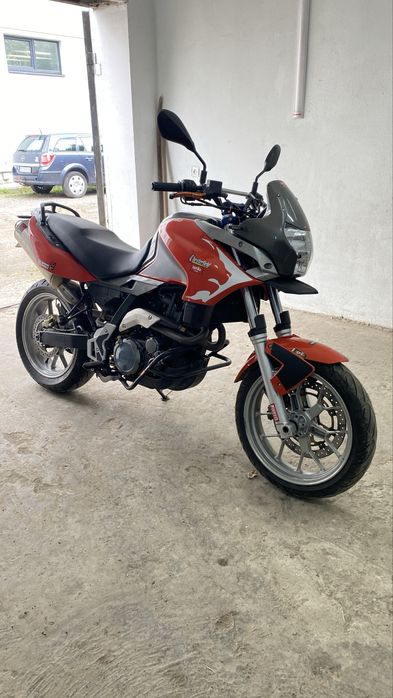 Aprilia Pegaso strada 660