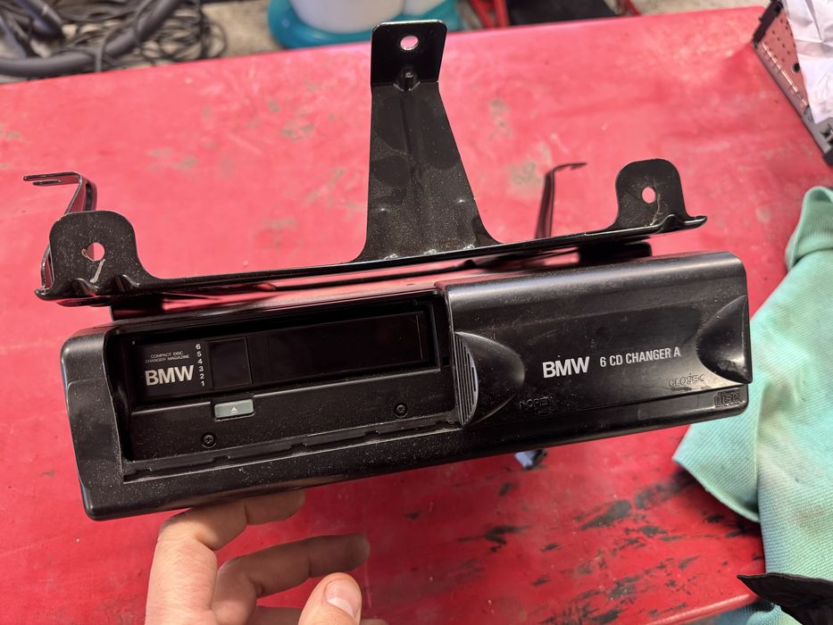 Zmieniarka plyt CD BMW Z3 Roadster 2.8 6CD sprawna magazynek