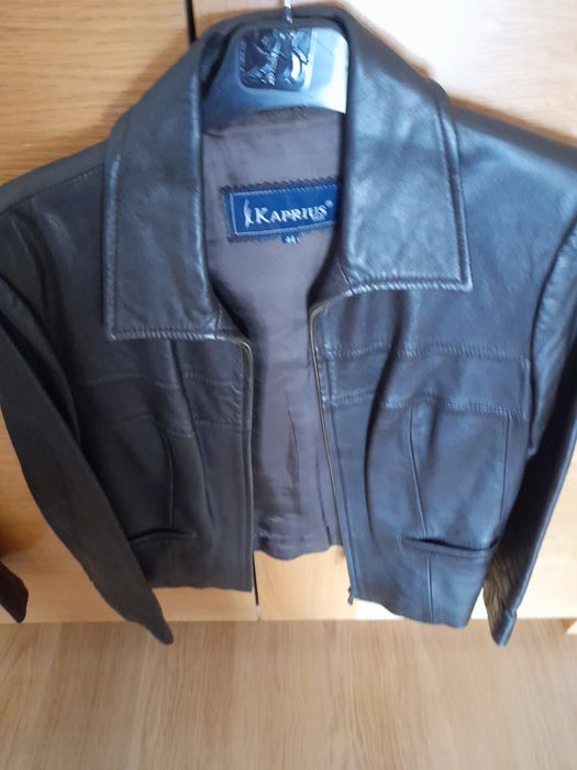 Vendo blusão em pele