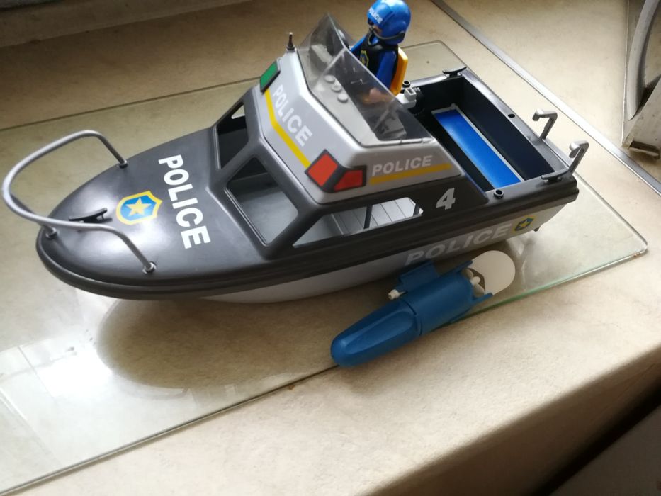 Playmobil motorówka Police