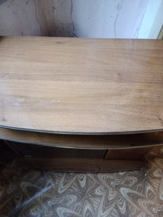 Продается тумба под телевизор