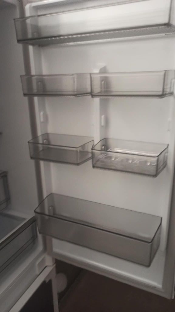Sprzedam lodówkę samsung brb26705fww