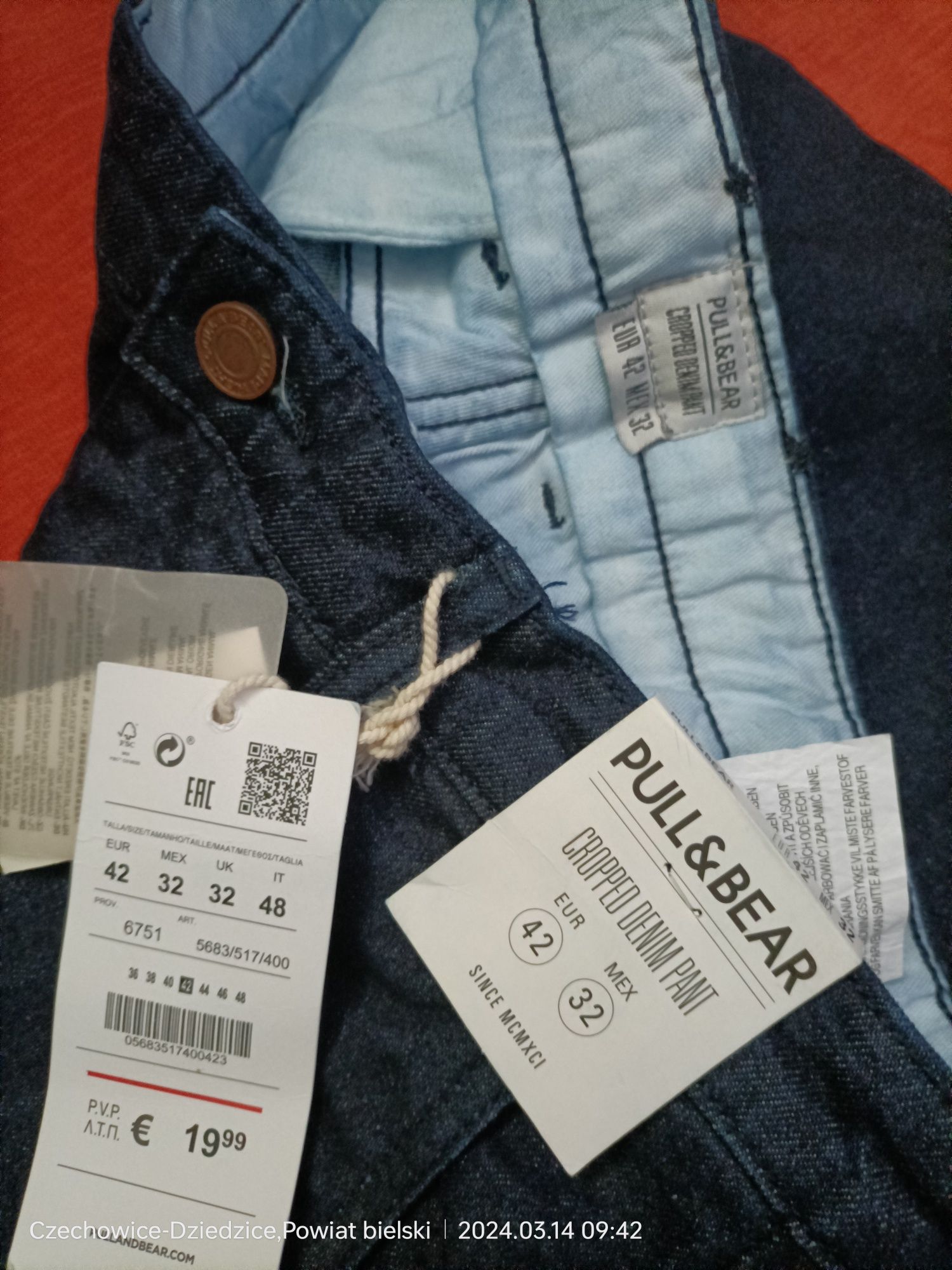 Nowe jeansy Pull Bear rozmiar 42 . Damskie