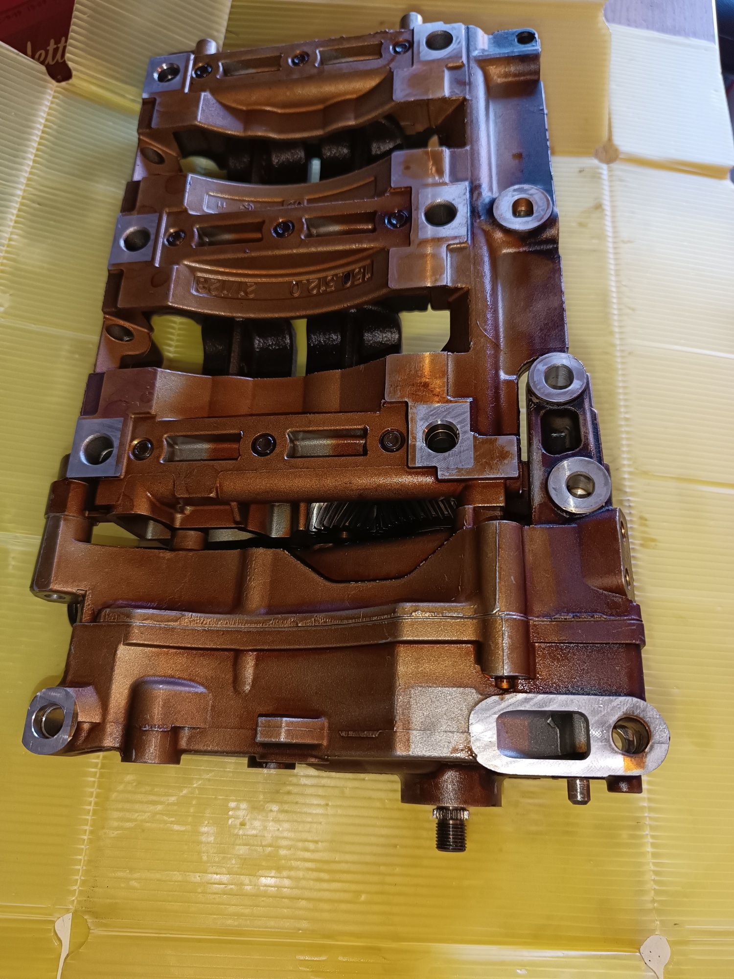 Pompa oleju BMW 2.0 B N43