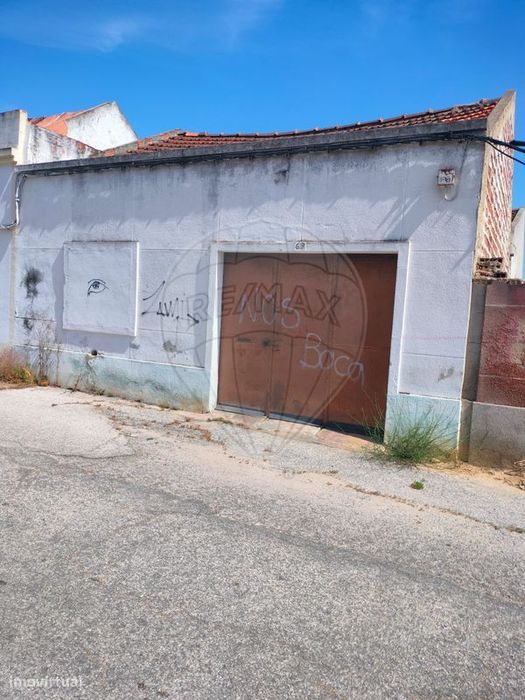 Moradia T2 para venda