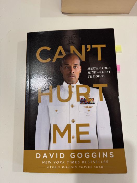 Motivation book: Can't hurt me. David Goggins.