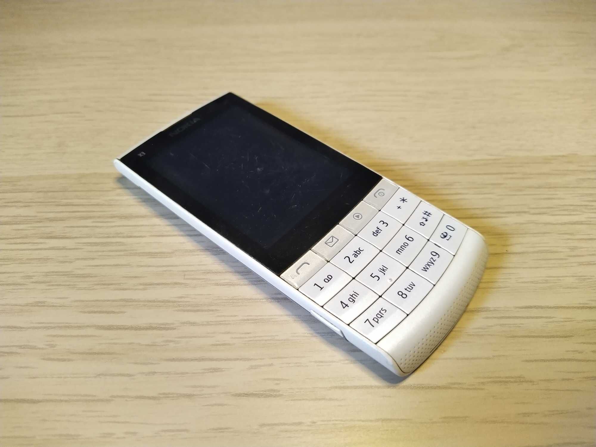 Nokia X3-02 сенсорный