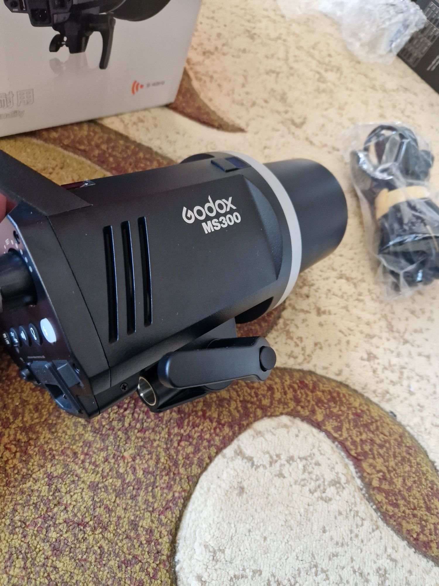 Студійний Спалах Godox MS300