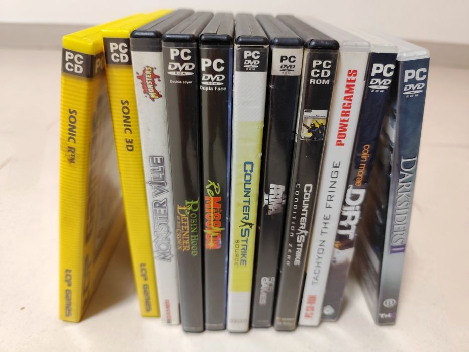 Lote de 11 jogos para PC (Darksiders II / Arma II)