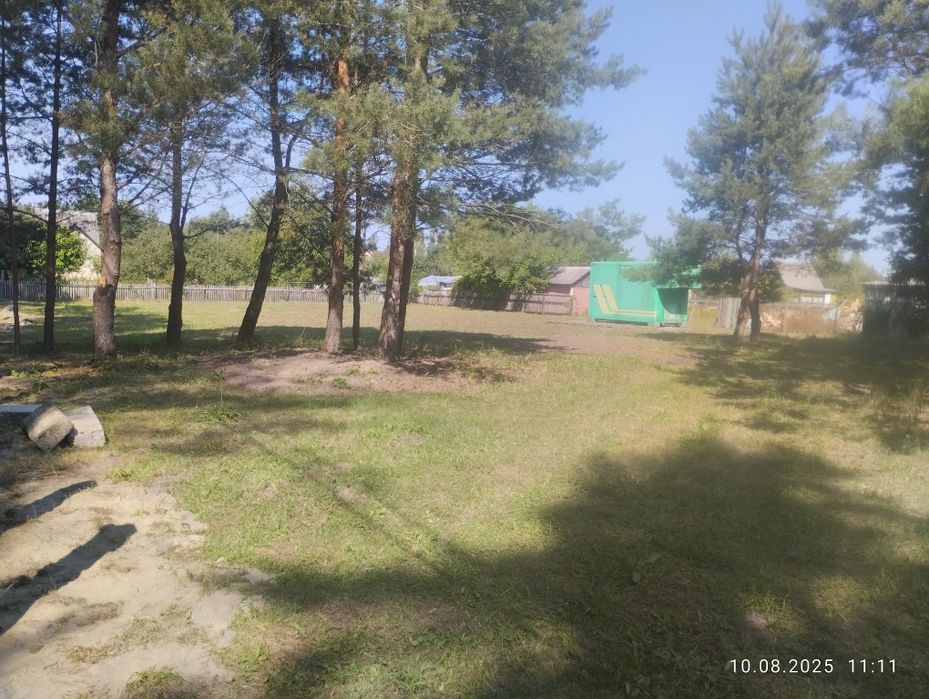 Продається земельна ділянка 12 соток поряд ліс