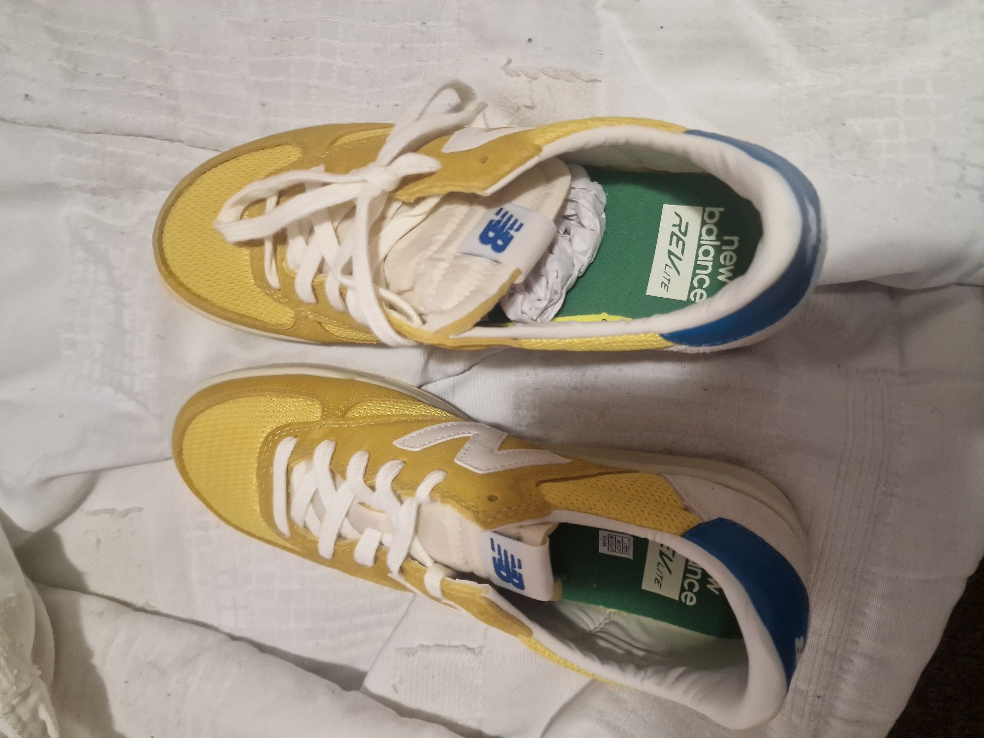 Vendo tenis novos c/etiqueta