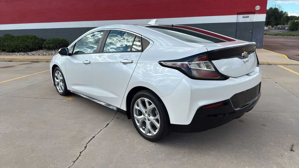 Chevrolet Volt      2017