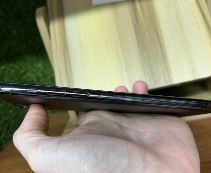 Продам Iphone 11 про стан ідеал